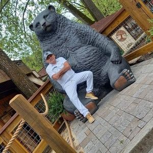 Meet your Posher, Alexander